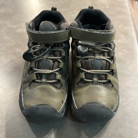 Keen hiking boots size 11 - Picture 2 of 3